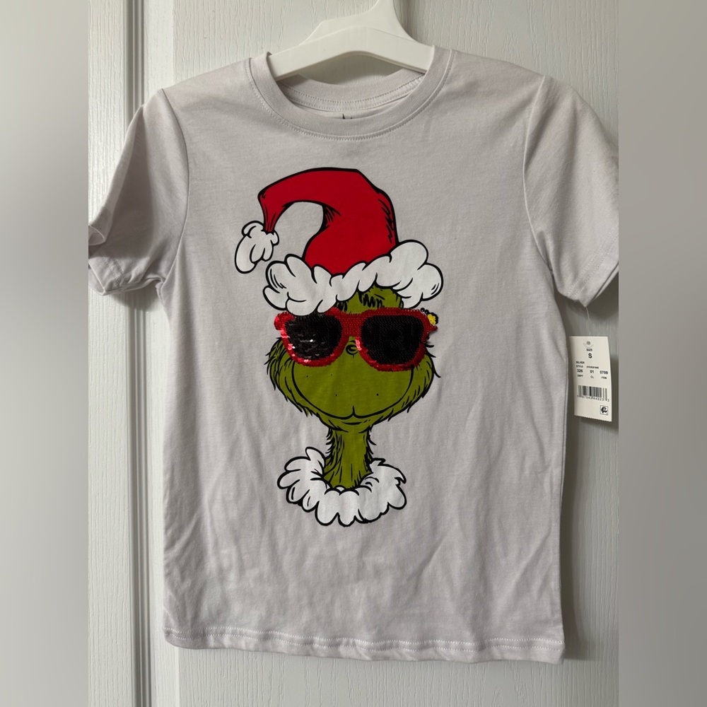 NWT Grinch Girls Short Sleeve Shirt, Size Small